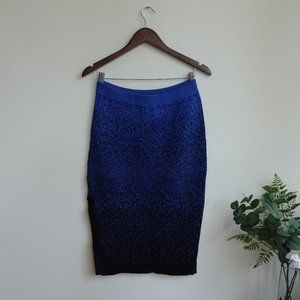 Gradient black and blue knit skirt